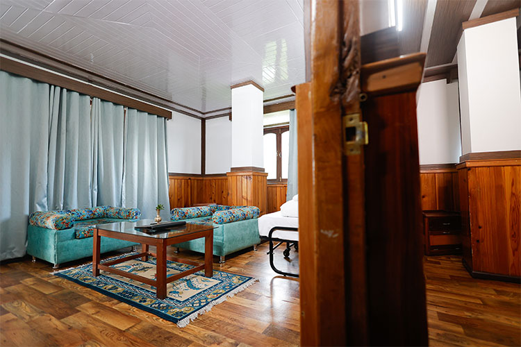 Super-Deluxe-Yangthang-Dzimkha-Resort-1